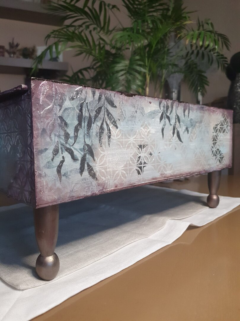 Caja de vino alterada