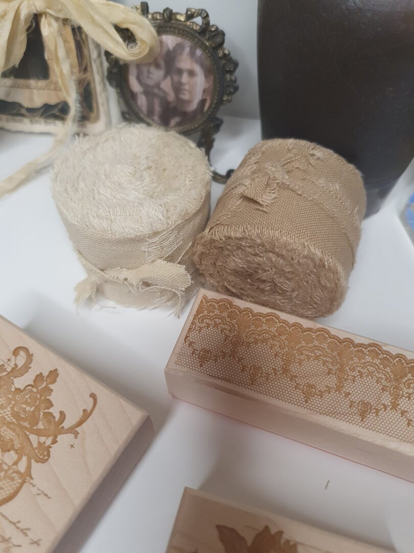 Sellos Lace